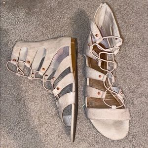 Jennifer Lopez gladiator sandal - Tan